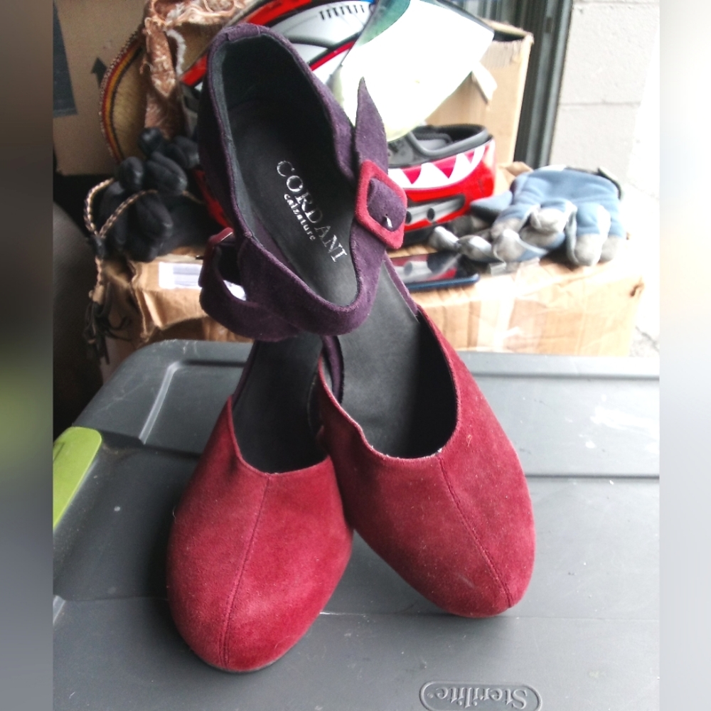 Cordani pink and purple platforms.  Sz 9.5